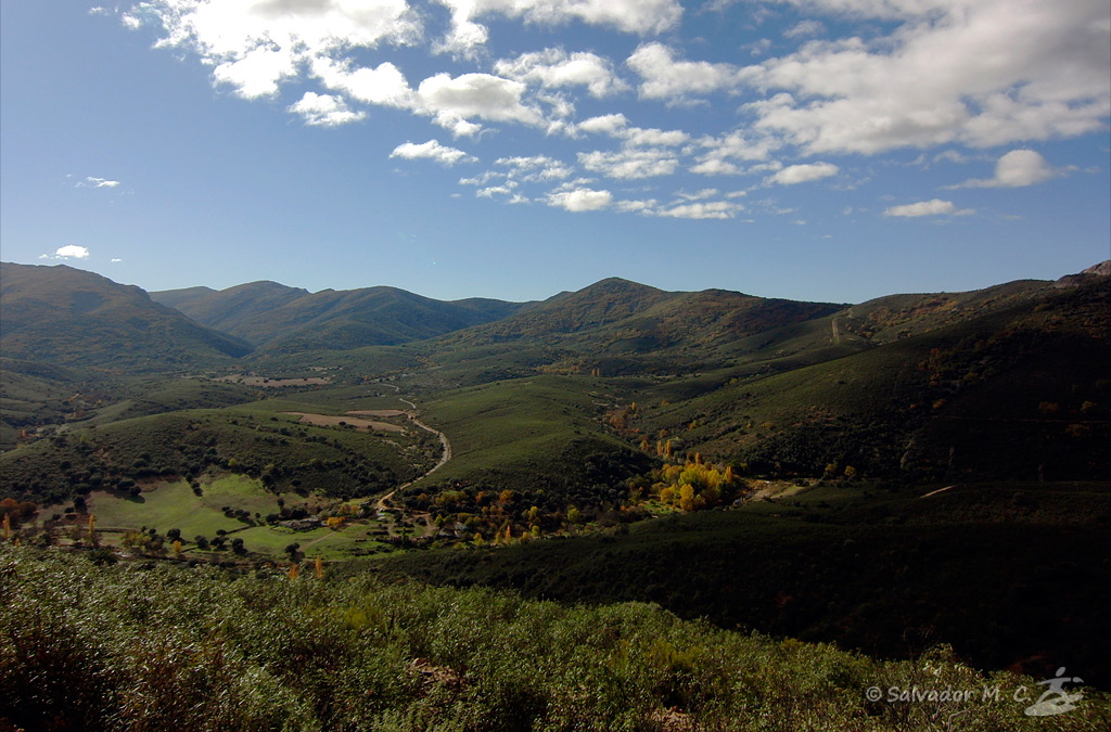 Vista otoñal de los Montes de Toledo.