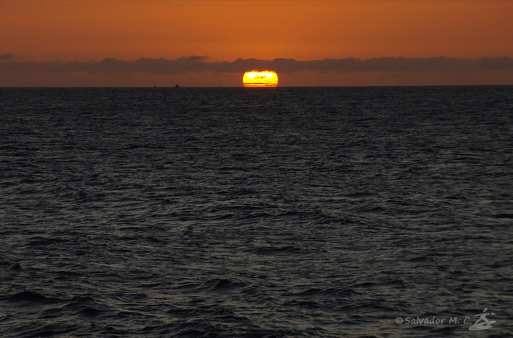 Puesta de sol en las Islas Canarias.